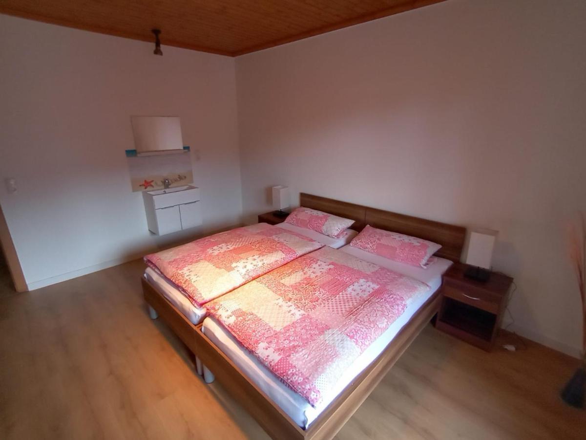 Adenauer Cottage Bagian luar foto